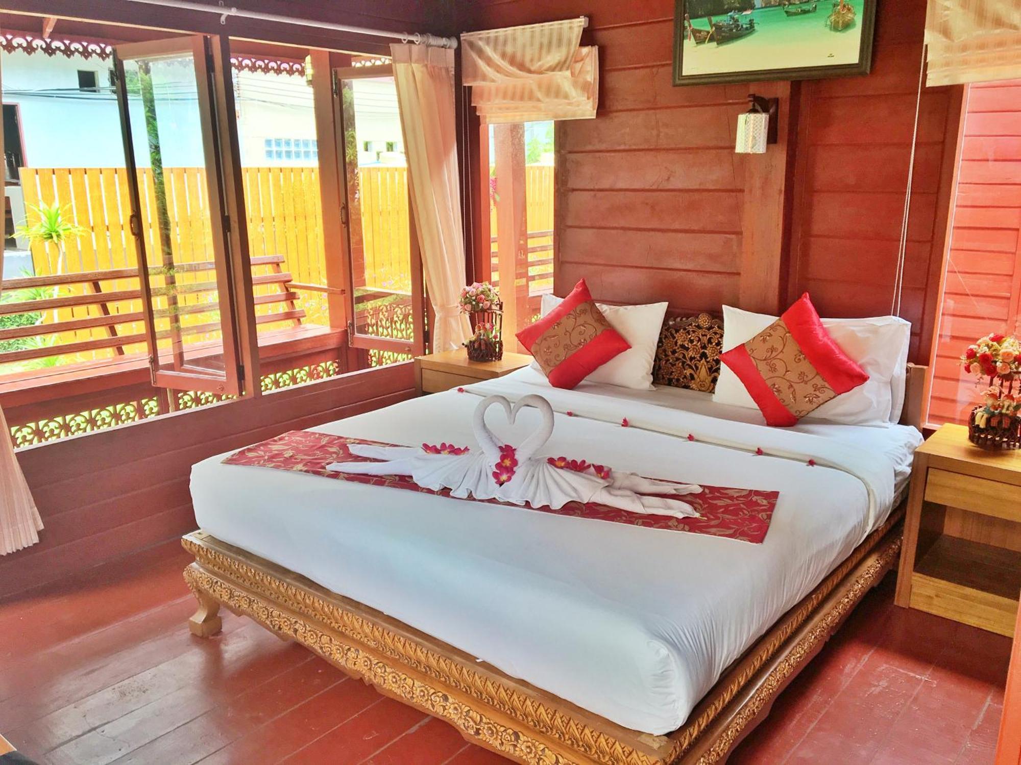 Phi Phi Maiyada Resort Экстерьер фото